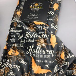 Halloween Haunt Throw Blanket Micro Fleece Bat Owl Spiderweb Trick or Treat Gray